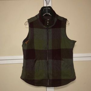 #1159 RARE Vintage Woolrich WOOL Woman's Size Large Buffalo Plaid Sherpa Vest